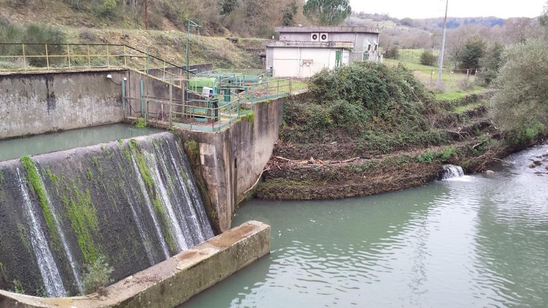 Acqua, inquinata e mancante a monte