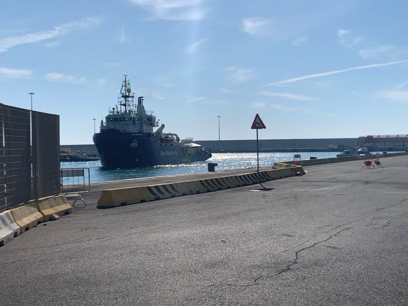 Sea Watch ancora ferma in porto, la testimonianza della attiviste